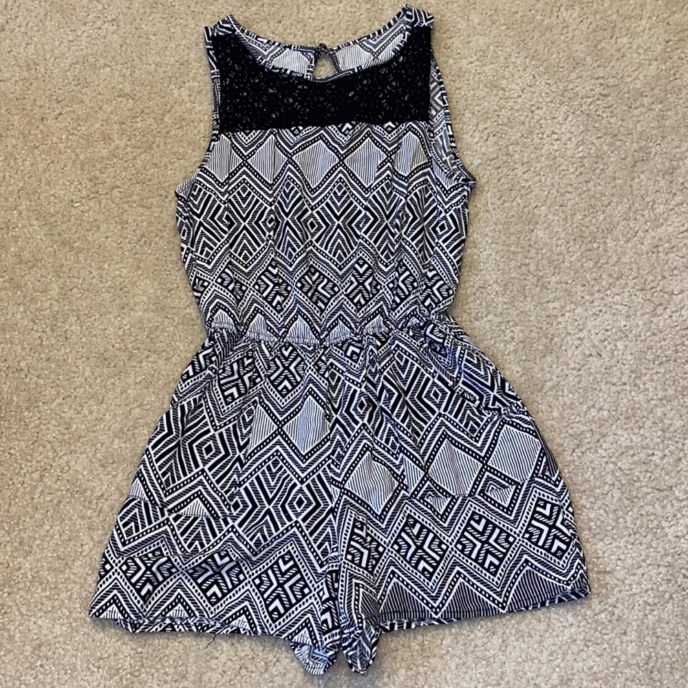 Bongo lace and aztec black and white romper